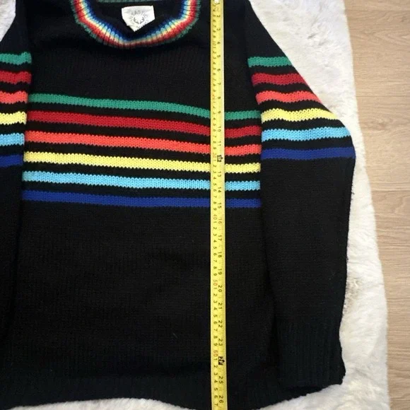 Fantastic Fawn Sweater With Rainbow Stripes size M‎ Multicolor